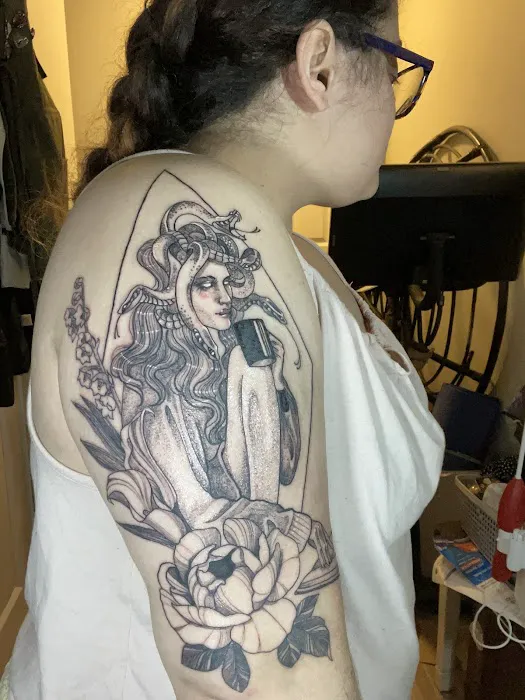 Saints & Sinners Tattoo Studio LLC 6