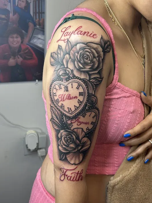 Royal Ink House 0