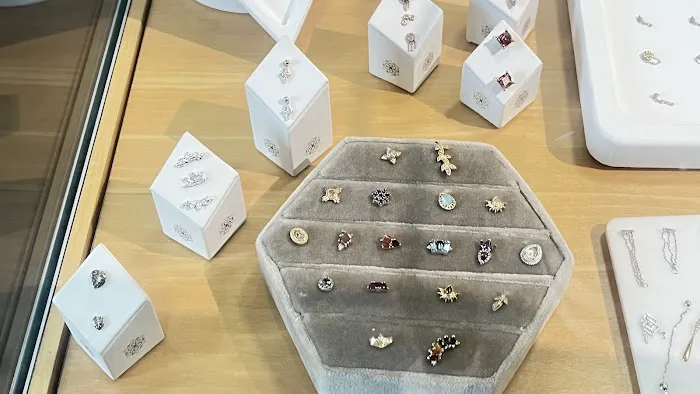 Diamond Heart Body Piercing & Tattoo 3