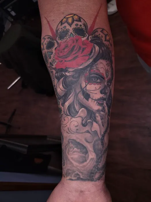 Altar Studios Tattoo on Main 6