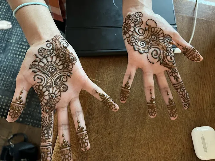Arva Henna Artist 2
