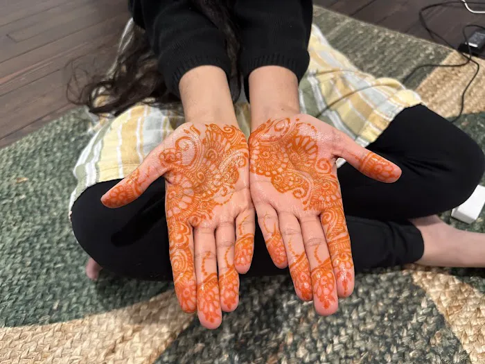 Arva Henna Artist 1