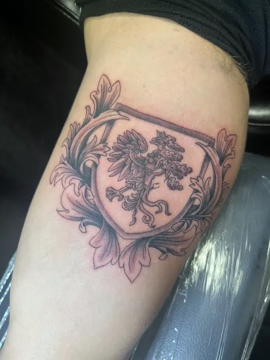 Constantly Custom Tattoo and Piercing Studio 4