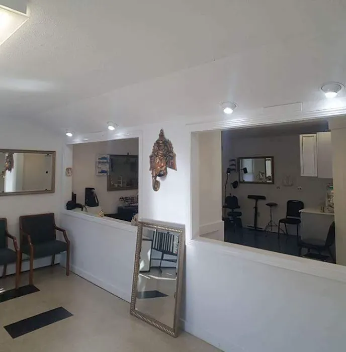 Reigning Ink Tattoo Studio 6