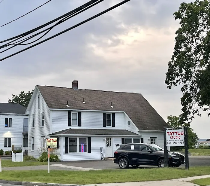 Reigning Ink Tattoo Studio 2