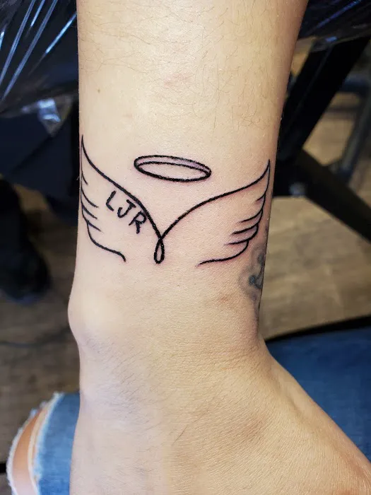 The Lucky 7 Tattoo Studio 5