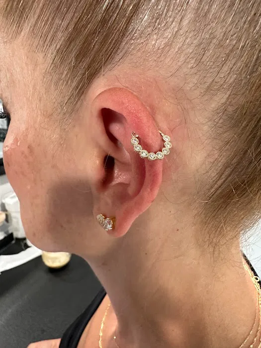 Needles Art studio - Body Art & Piercings 2
