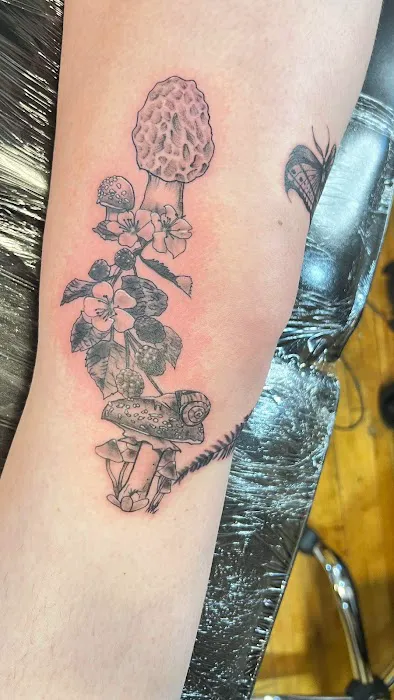 Linden Street Tattoo 3