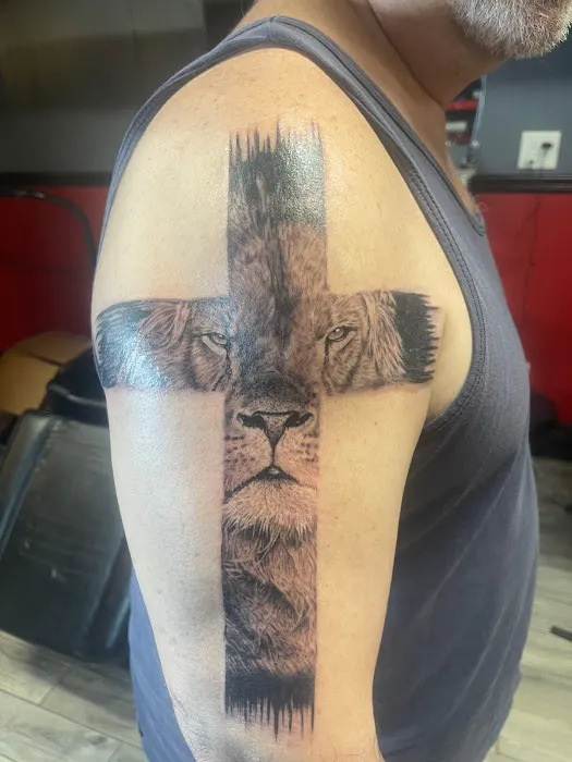 Black Lion Studio Tattoo 7
