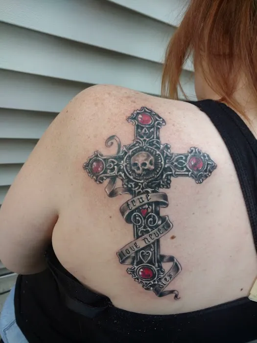 Mad Tatter's Tattooing 2