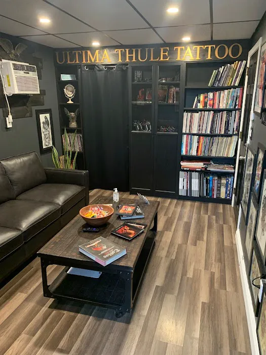 Ultima Thule Tattoo Studio & Gallery 4