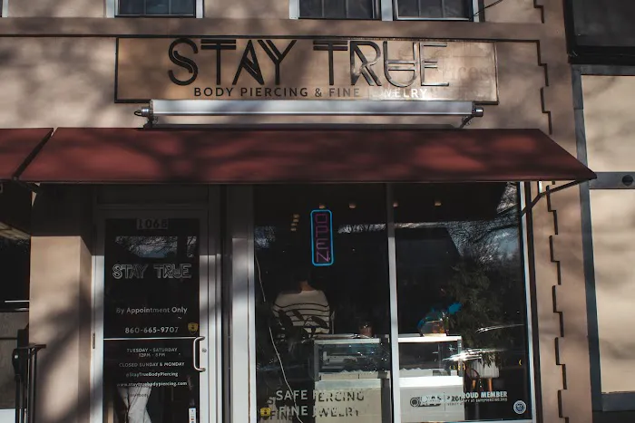 Stay True Body Piercing 3