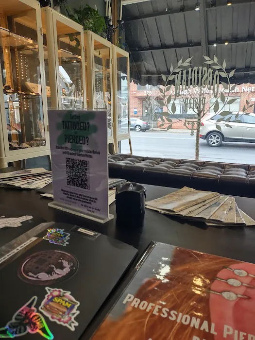 Obsidian Tattoo and Piercing Parlor 2