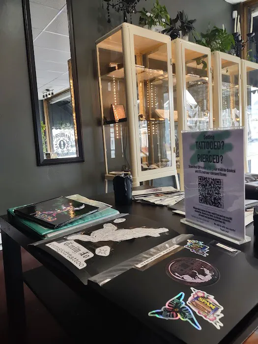 Obsidian Tattoo and Piercing Parlor 3