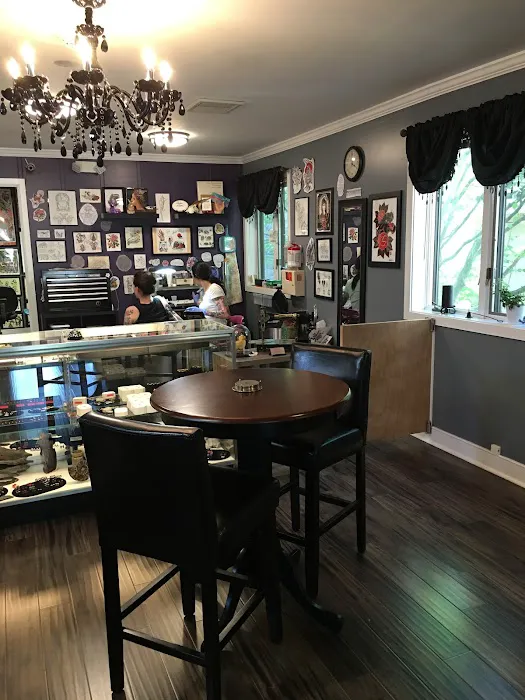 South Main Tattoo & Piercing 3