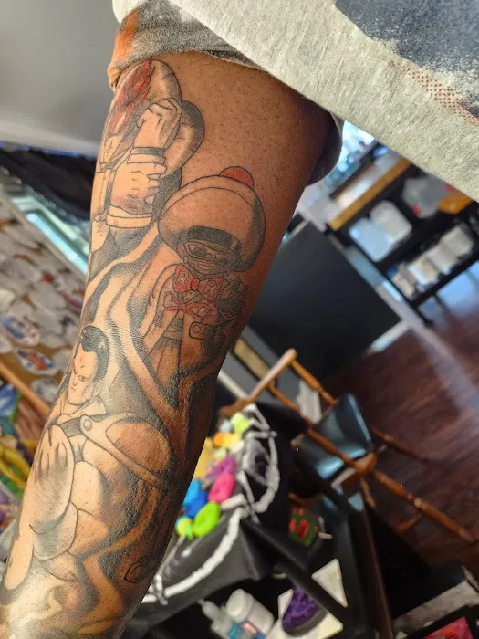 South Main Tattoo & Piercing 2