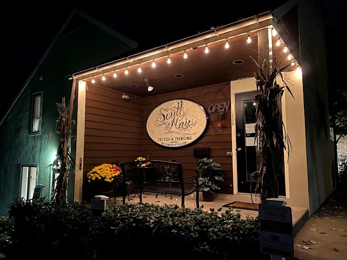 South Main Tattoo & Piercing 4