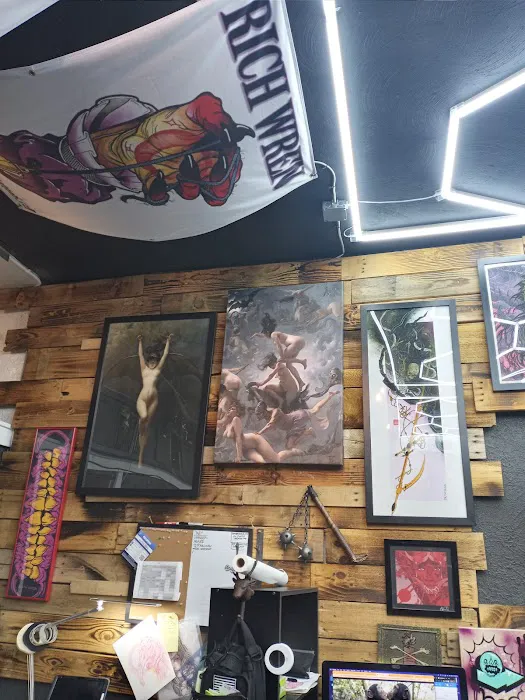 Relic Tattoo Studio 8