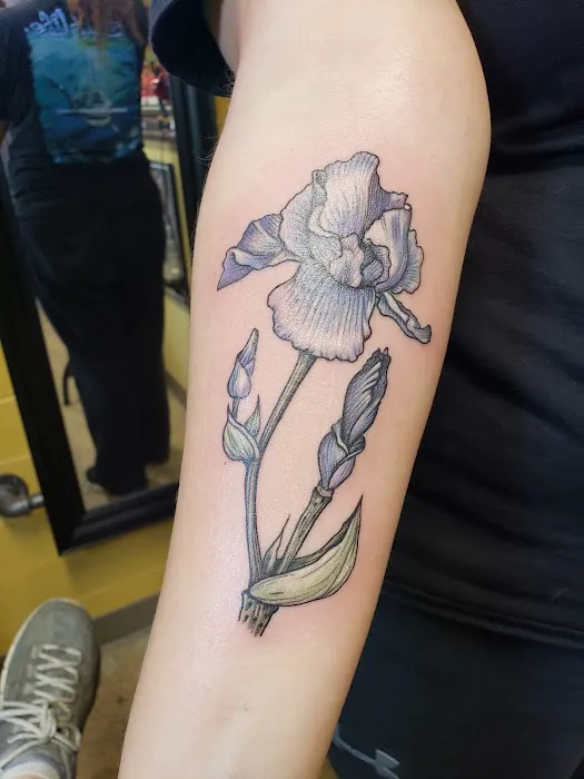 Lucky Strike Tattoo and Body Piercing 7