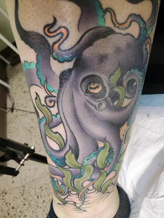 Lucky Strike Tattoo and Body Piercing 2
