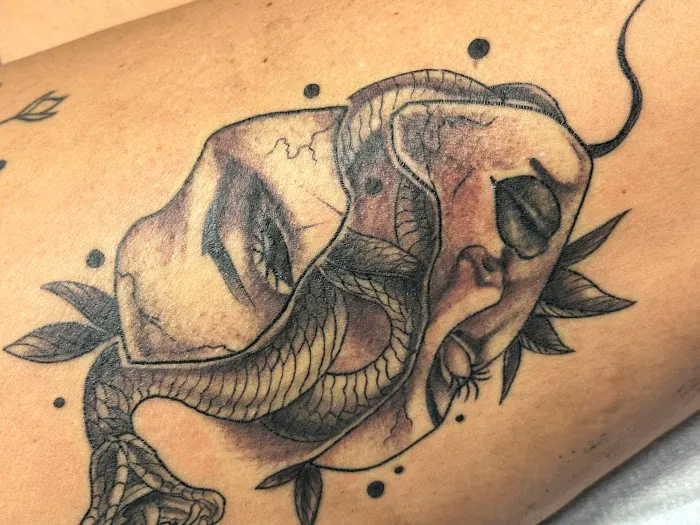 Sinner's Circle tattoo co. 8
