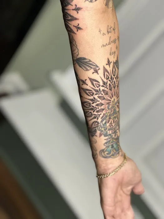 Solace Tattoo Studio 2