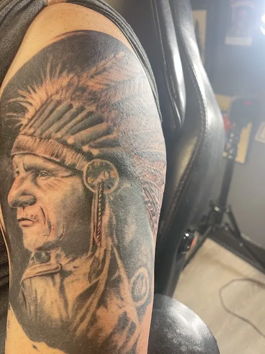 Ink & Paint Tattoo and Piercing 5