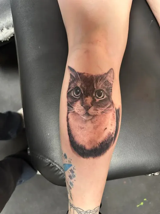 Visual Expressions Tattoo & Piercing 0