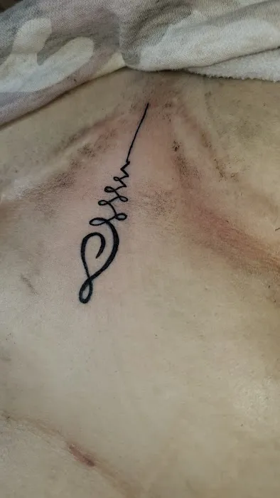 Golden Gates Bus Mobile Tattoo Studio 0