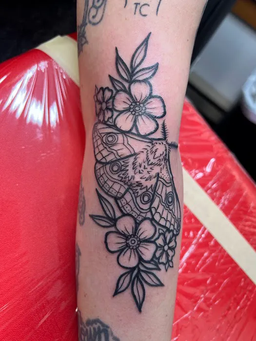 Instinkt Tattoo Shop 3
