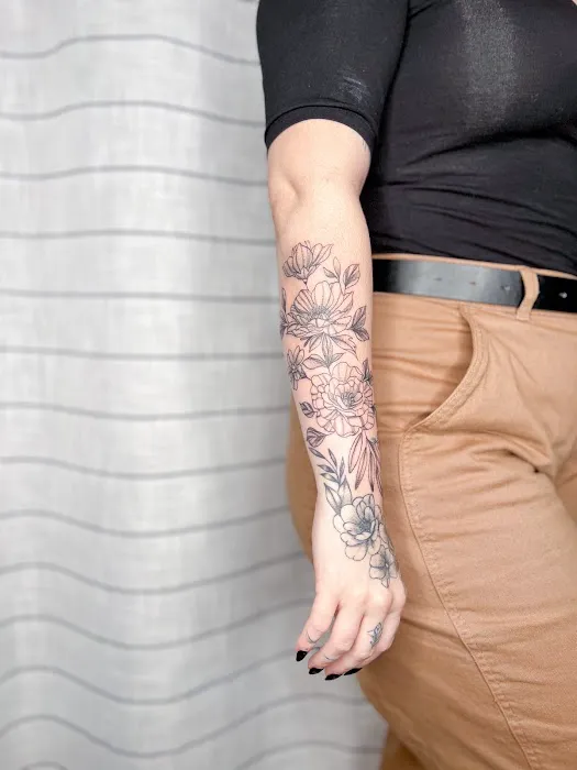 The Arch, Cosmetic & Fine Line Tattoo Studio 5