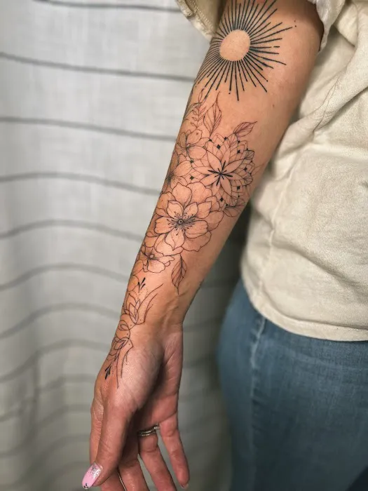 The Arch, Cosmetic & Fine Line Tattoo Studio 6