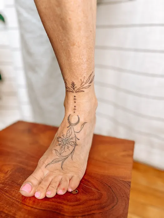 The Arch, Cosmetic & Fine Line Tattoo Studio 8