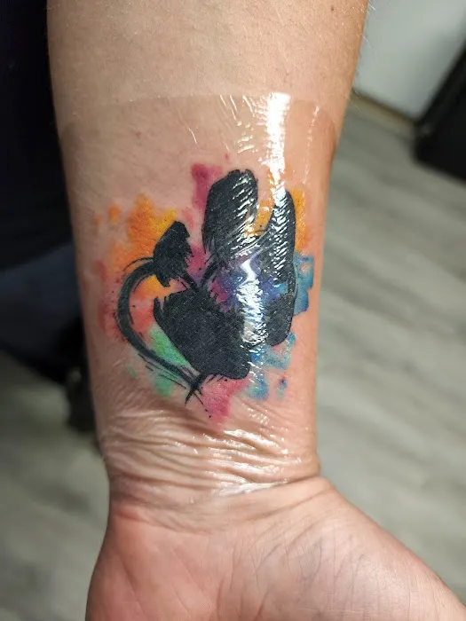Lollipops Tattoo and Piercings 0