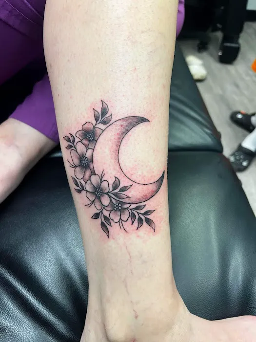 Gothic Cottage Tattoos and Piercings 2