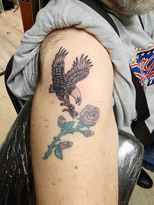 Gothic Cottage Tattoos and Piercings 0