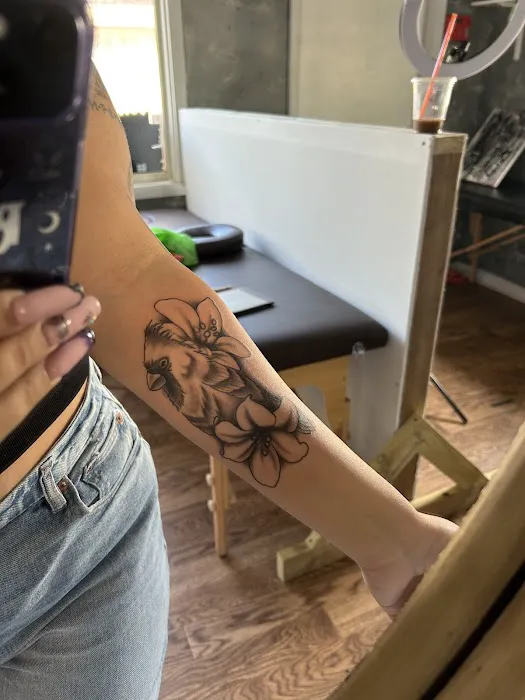 Le Uke Tattoo Studio 1