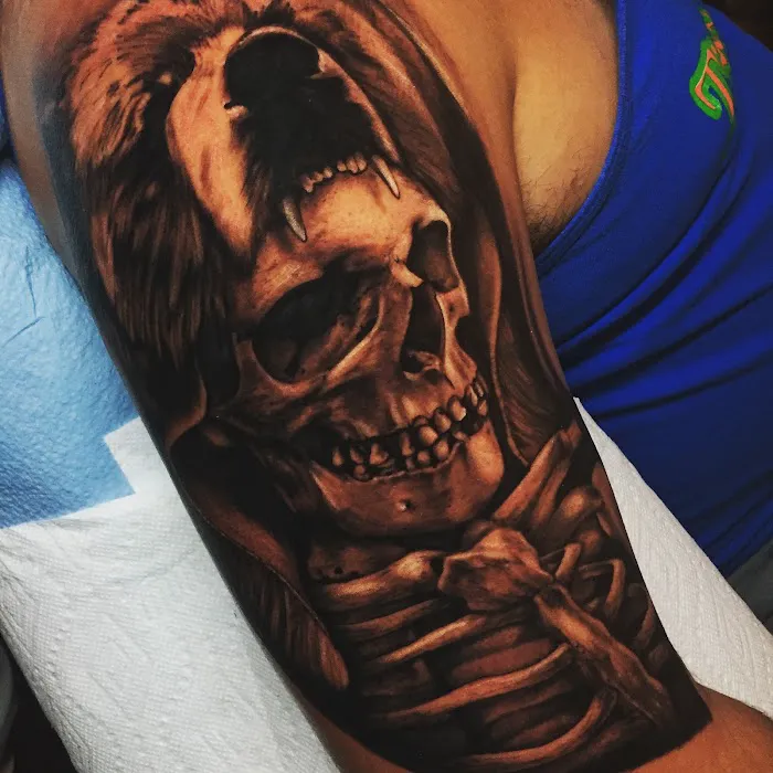 The Séance Tattoo Parlor 8