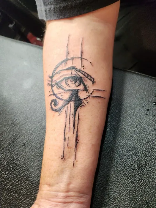 Black Sparrow Tattoo Studio 3