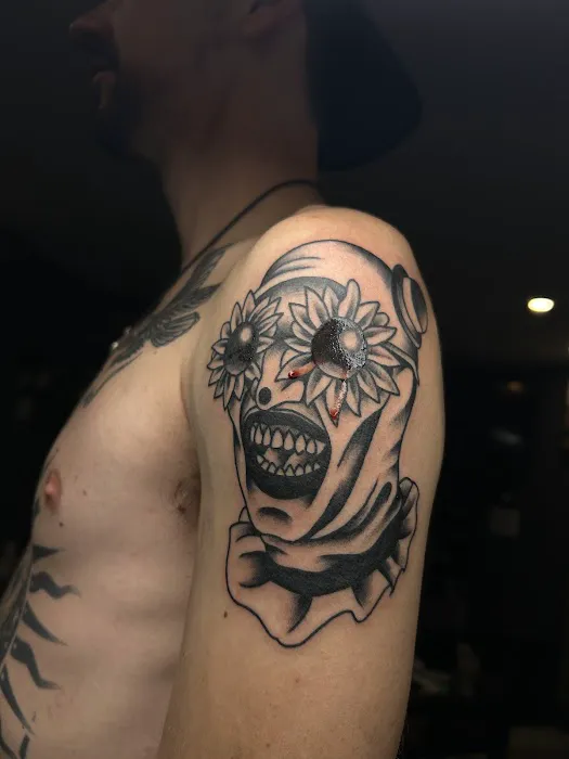 Tattoo Therapy Body Art Studio 6