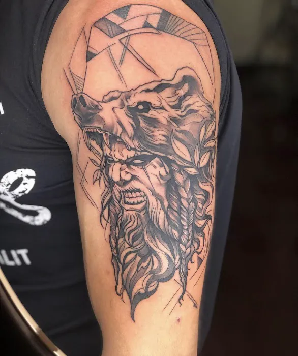 Gunns and Roses Tattoo and Piercing Parlor 5