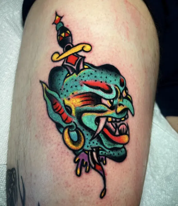 Gunns and Roses Tattoo and Piercing Parlor 6