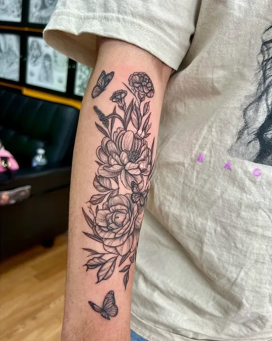 Tattoo Galaxy~Ambler Piercing & Custom Tattoos 1