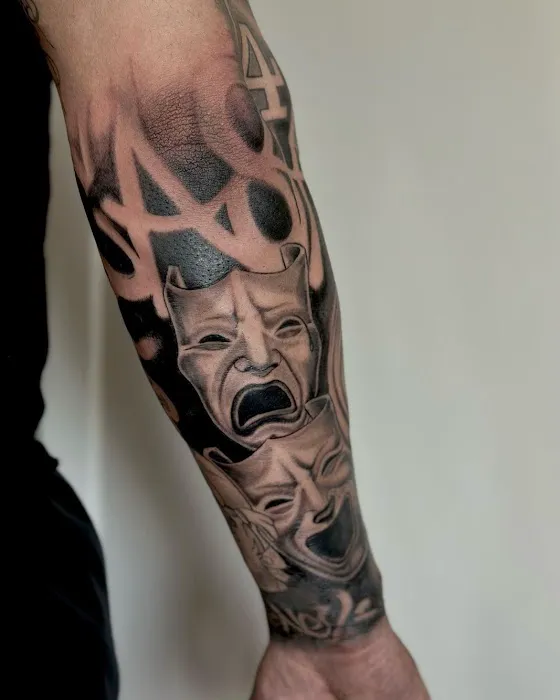 Tattoo Galaxy~Ambler Piercing & Custom Tattoos 8