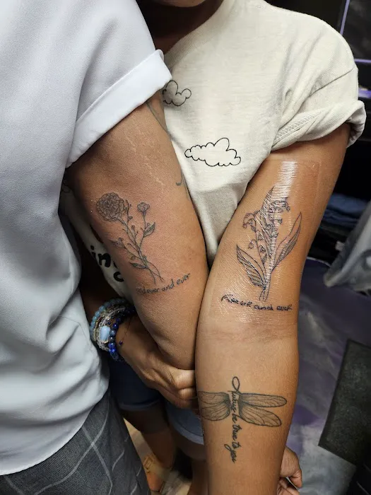 Den of Sinz Tattoo and Piercing Shop 3