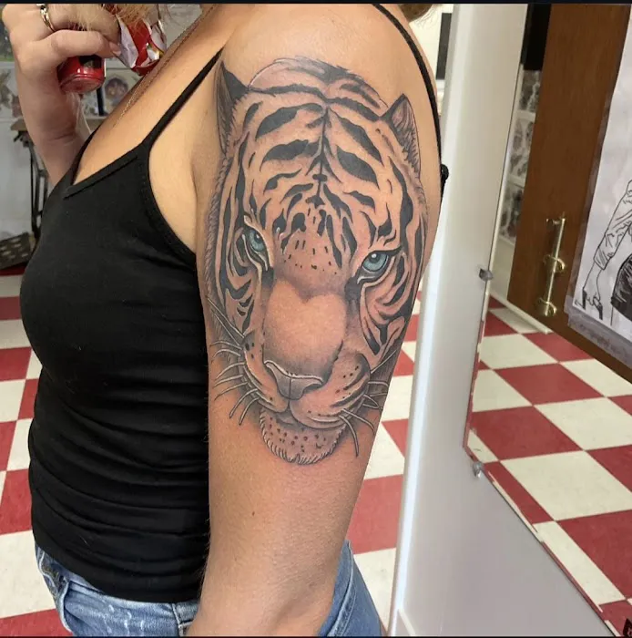 Tattoo Galaxy (Abington) Piercing and Custom Tattoos 5