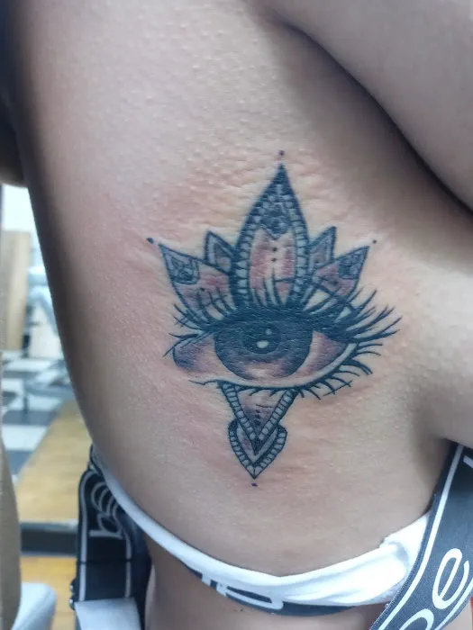 VEGA'S ink studio 9