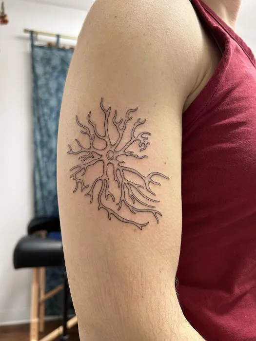 Lucky's Tattoo Studio 4