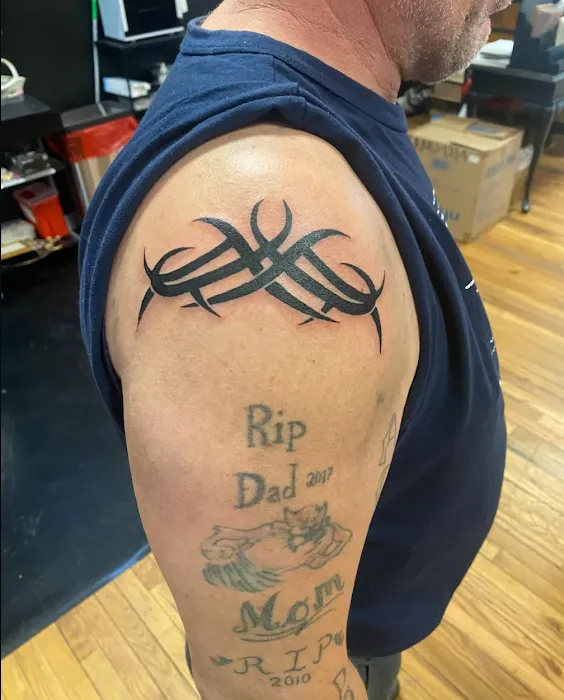 Black Heart Tattoo & Gallery 8