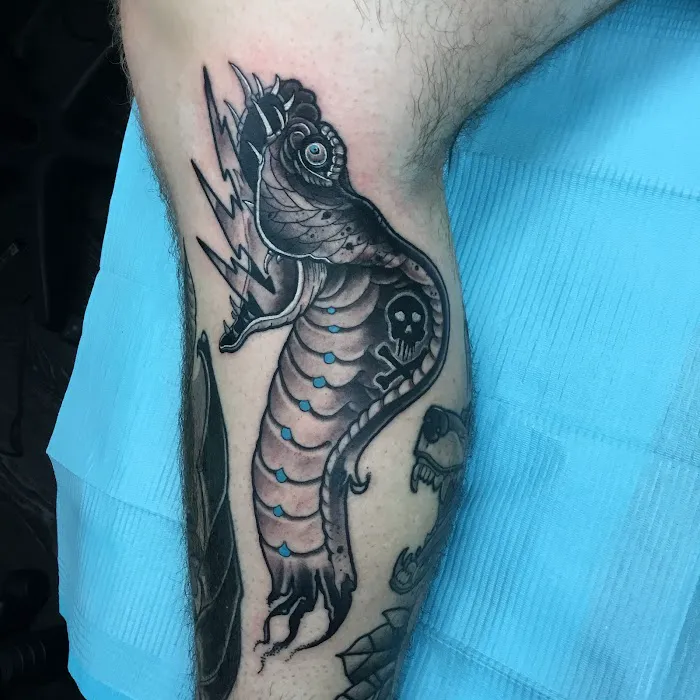 Electric Honor Tattoo Co. 6
